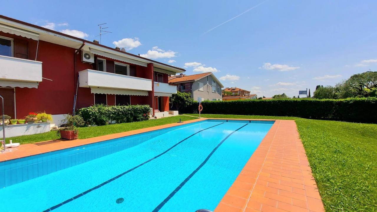 Chiara Pool Apartment 巴多利诺 外观 照片