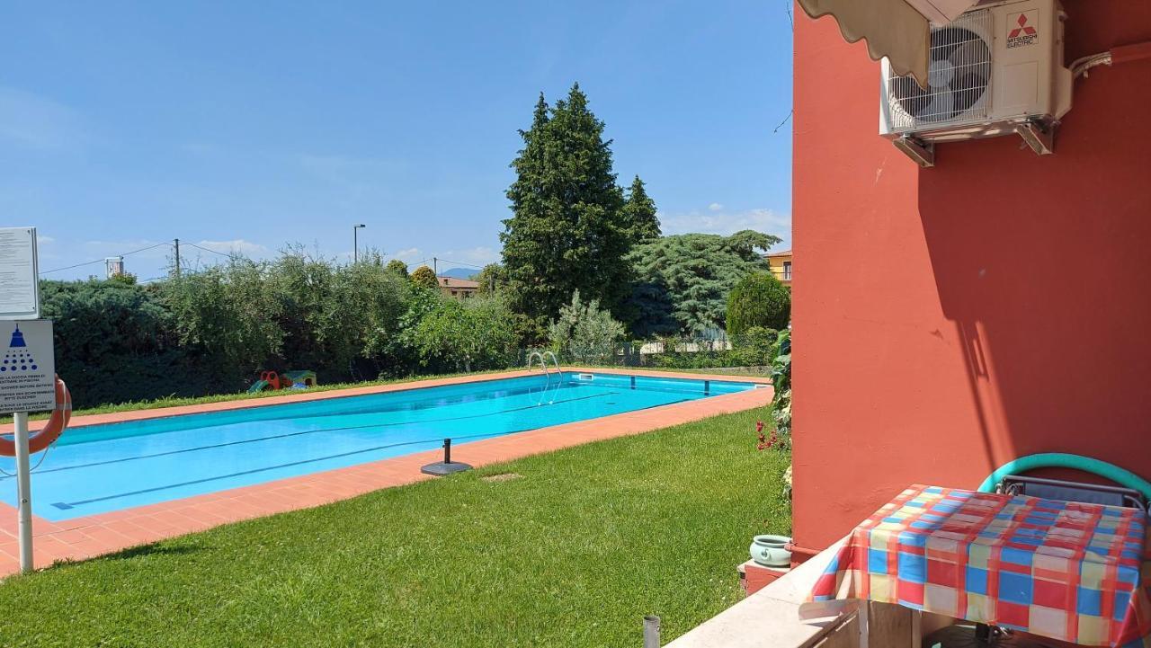 Chiara Pool Apartment 巴多利诺 外观 照片