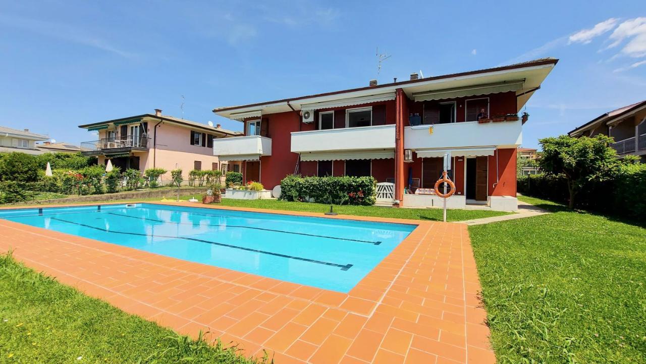 Chiara Pool Apartment 巴多利诺 外观 照片
