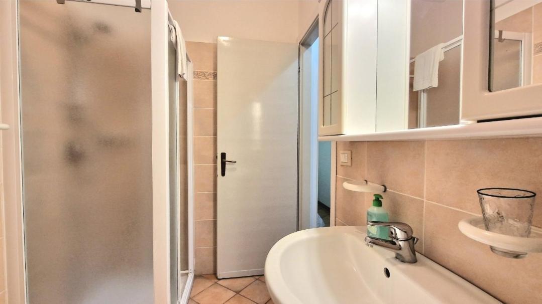 Chiara Pool Apartment 巴多利诺 外观 照片