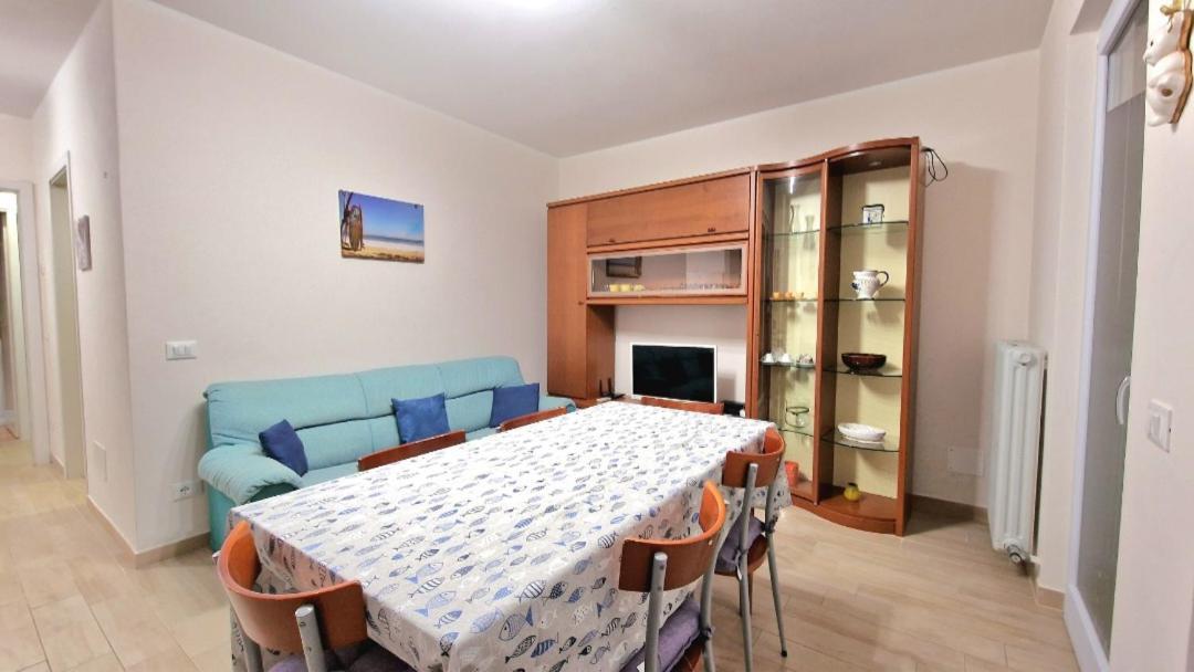 Chiara Pool Apartment 巴多利诺 外观 照片